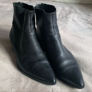 Steve Madden Black Leather Booties